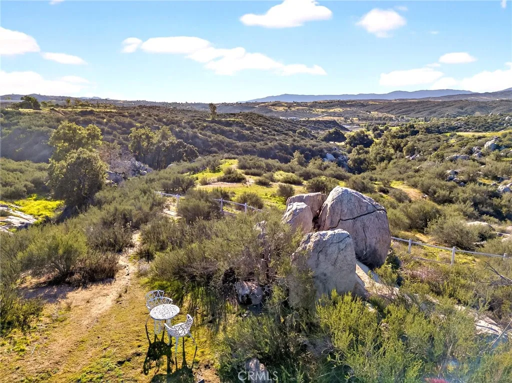 38950 Hoss Temecula, CA 92592 - Photo 31 of 40