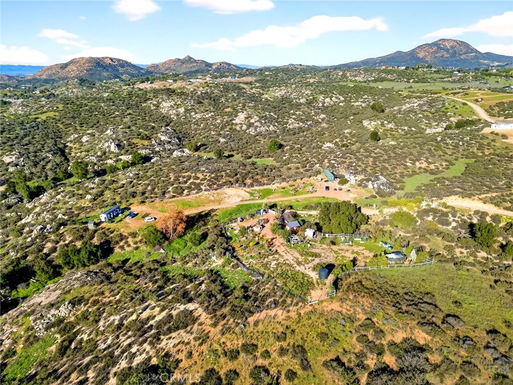 38950 Hoss Temecula, CA 92592 - Photo 35 of 40