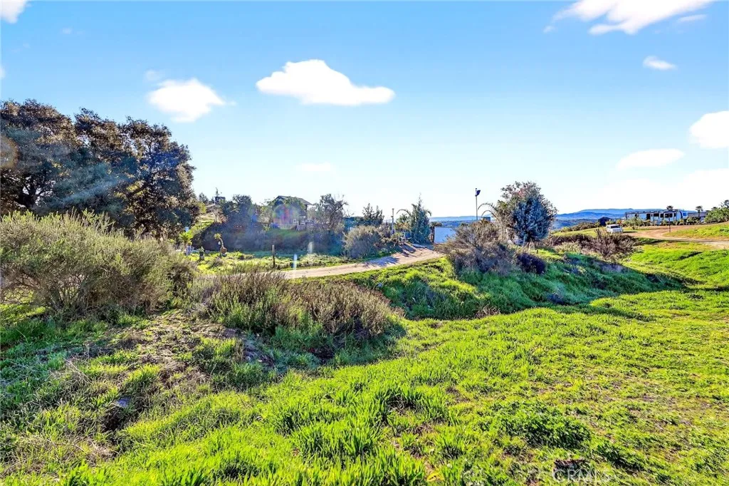 38950 Hoss Temecula, CA 92592 - Photo 8 of 40