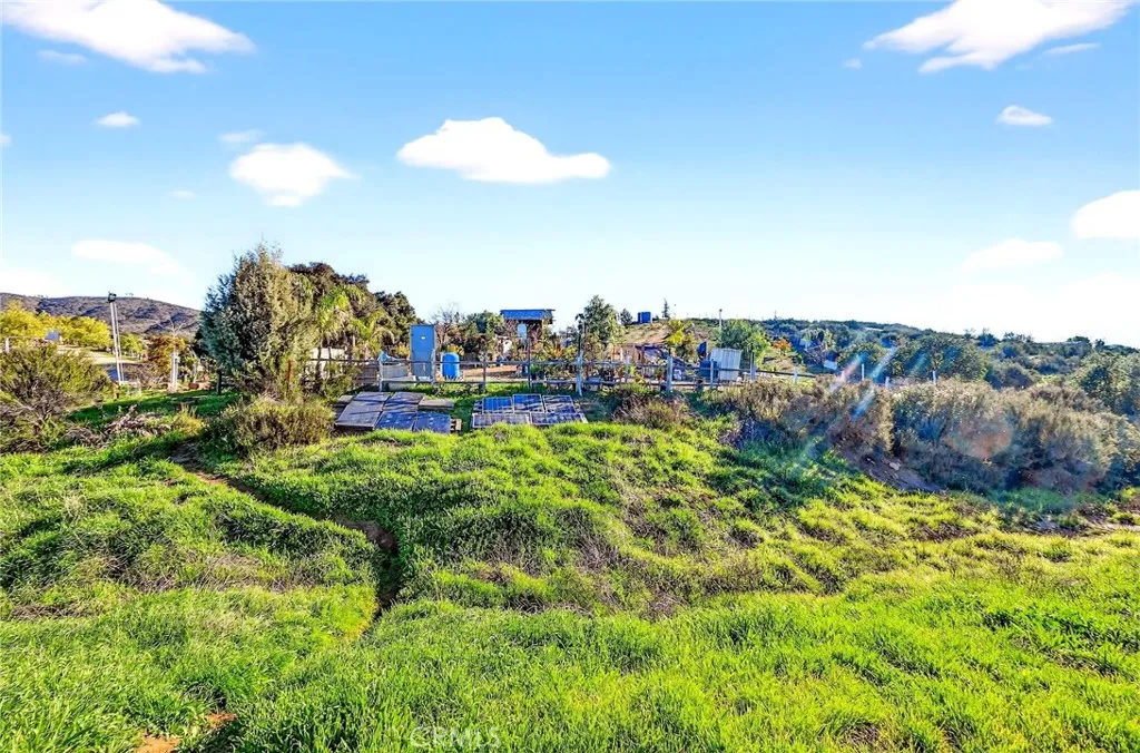 38950 Hoss Temecula, CA 92592 - Photo 9 of 40