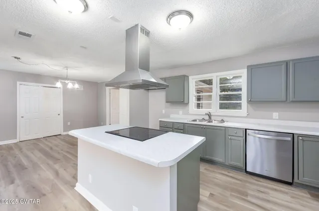 $239,000 | 568 Westmoreland Place, Jackson, TN 38301