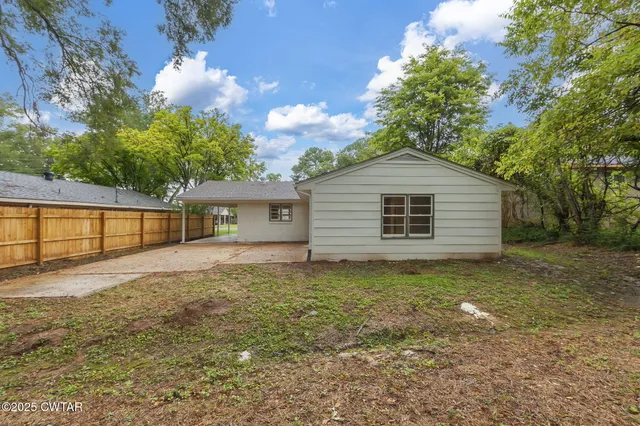 $239,000 | 568 Westmoreland Place, Jackson, TN 38301