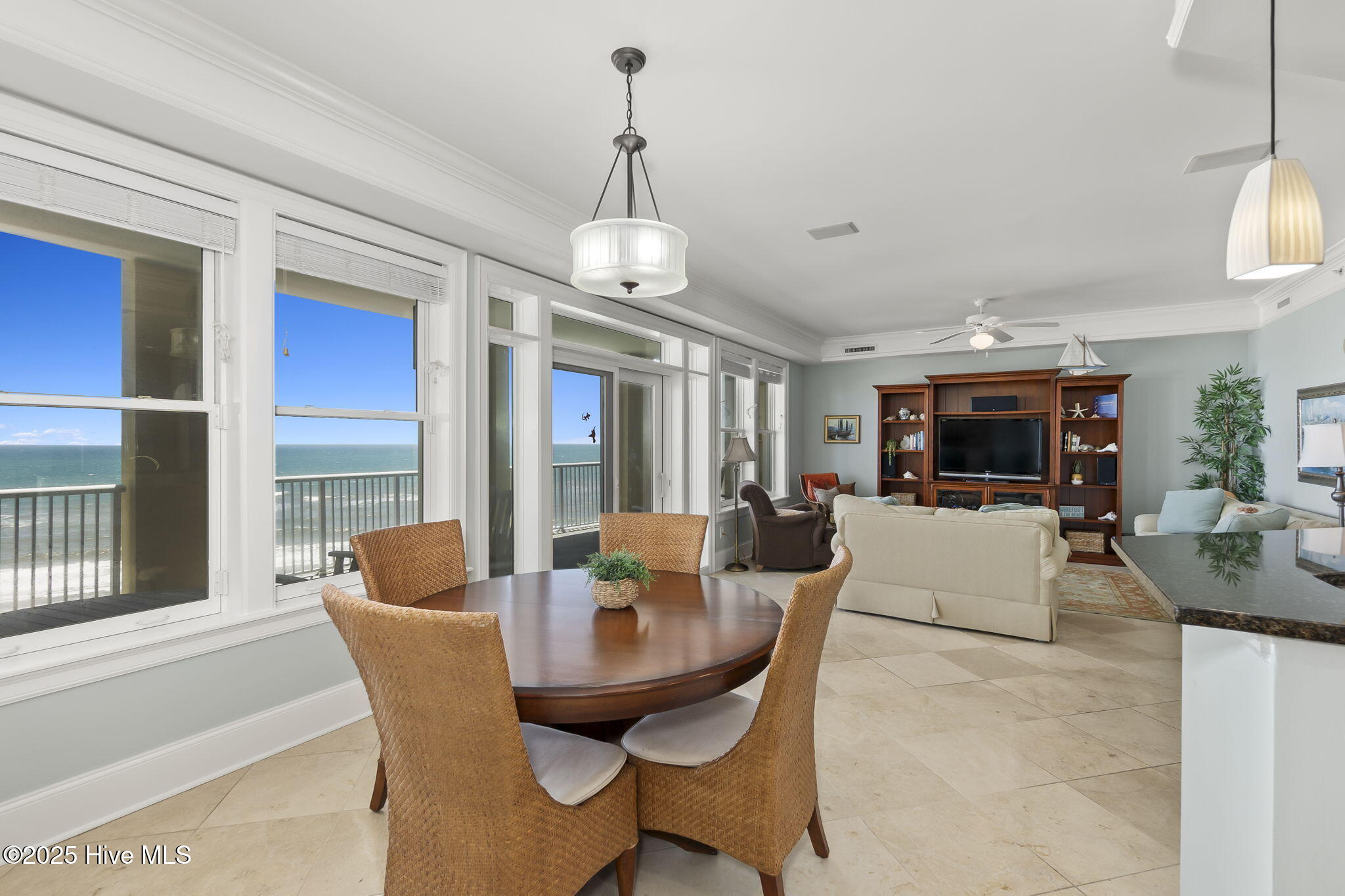 1435 Salter Path Road, Unit G4 GRANDE VILLAS Indian Beach, NC 28512 - Photo 15 of 41 Dining space