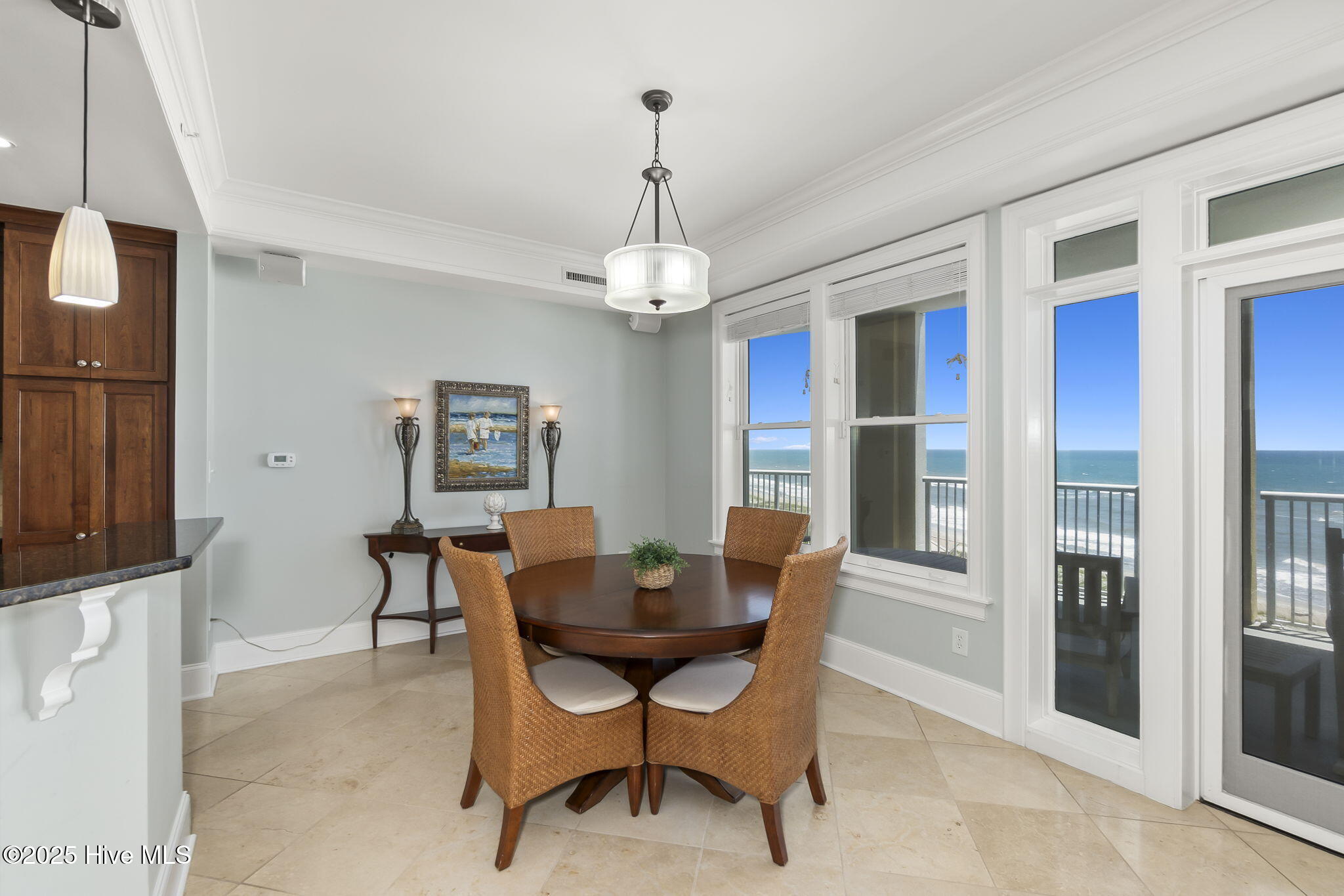 1435 Salter Path Road, Unit G4 GRANDE VILLAS Indian Beach, NC 28512 - Photo 16 of 41 Dining space