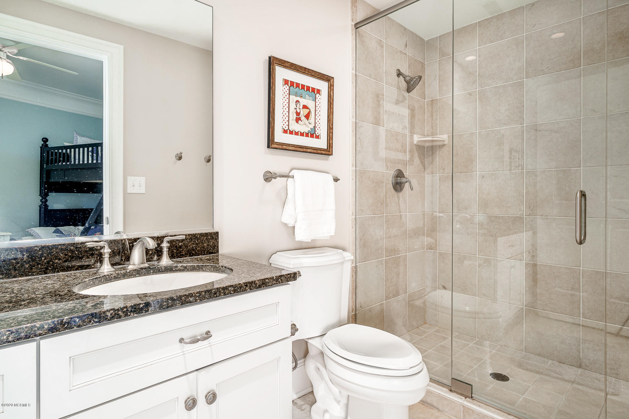 1435 Salter Path Road, Unit G4 GRANDE VILLAS Indian Beach, NC 28512 - Photo 29 of 41 Full guest bathroom