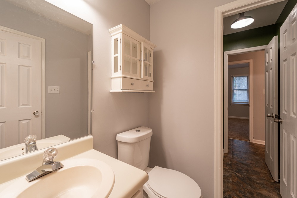 6521 Thetford Court Raleigh, NC 27615 - Photo 21 of 30 Bathroom 1