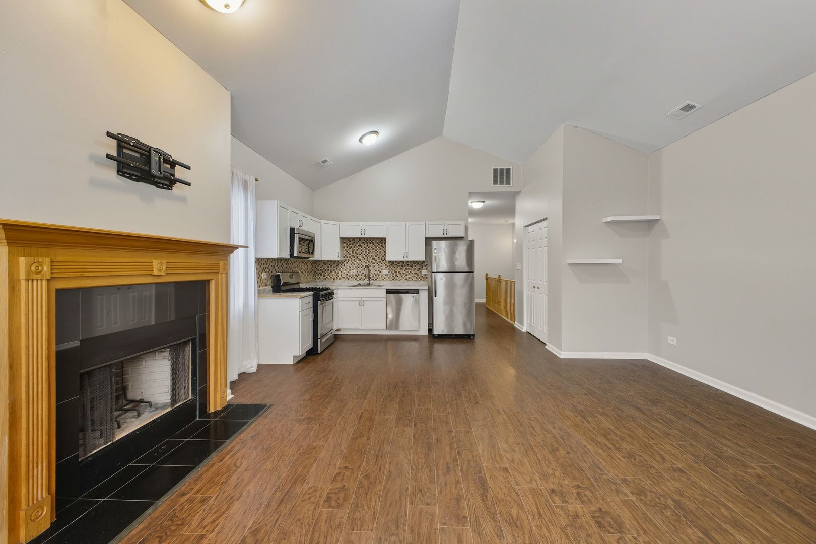 2955 West Wilcox Street, Unit 3 Chicago, IL 60612 - Photo 7 of 29