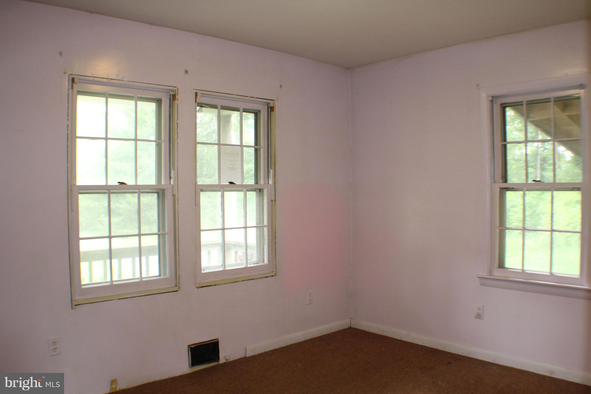 5221 Cochran Road Beltsville, MD 20705 - Photo 22 of 26 Bedroom