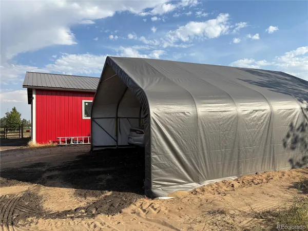 $1,067,000 | 10691 County Road 23, Fort Lupton, CO 80621