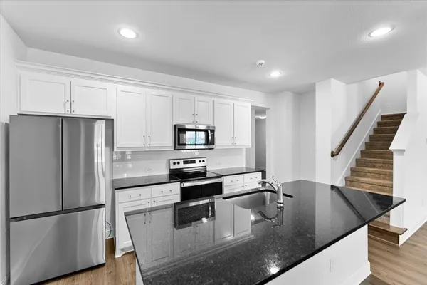 $2,600 | 4226 Swinley Forest Drive, Arlington, TX 76017