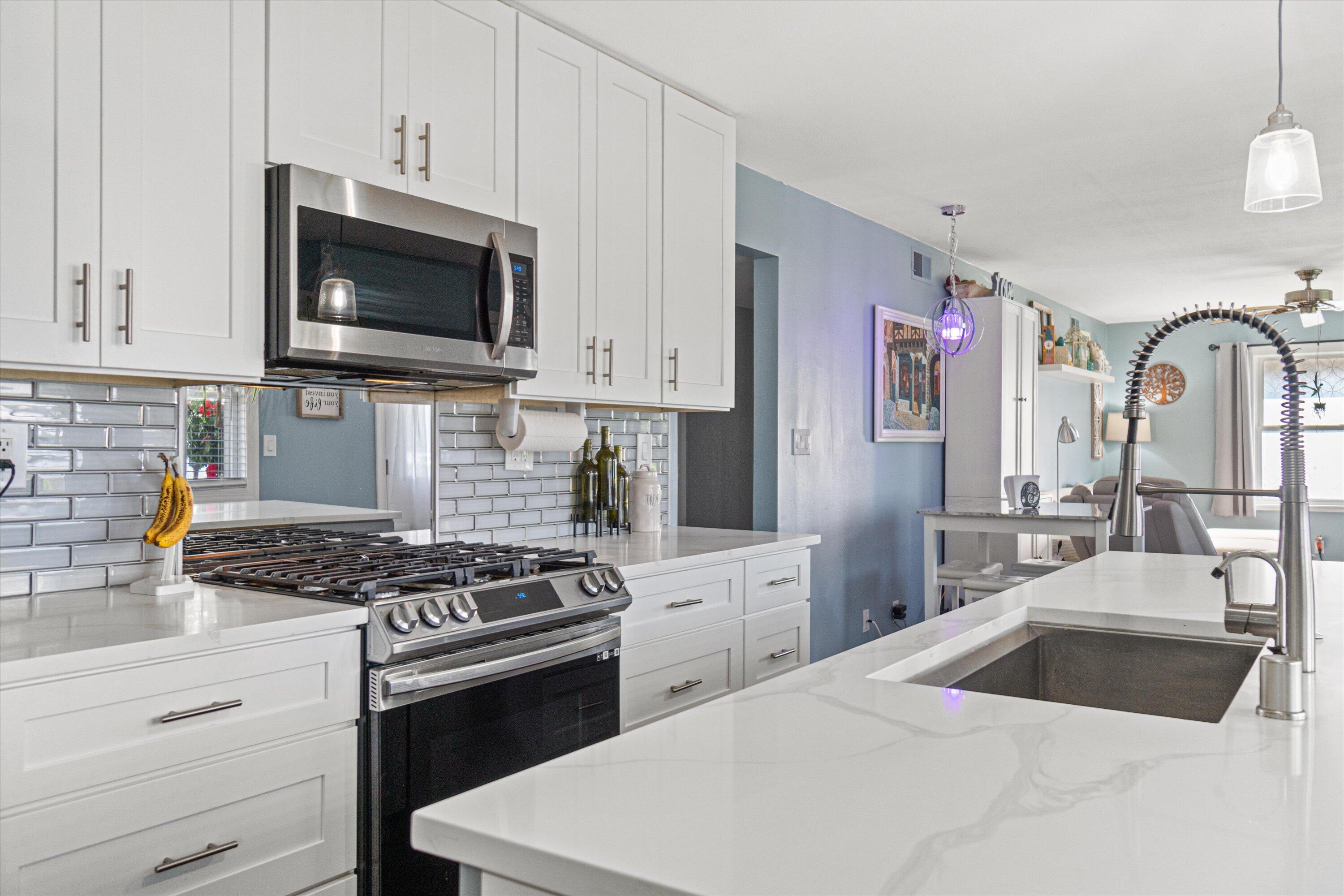 26727 Denoon Road Norway, WI 53185 - Photo 11 of 43 Kitchen