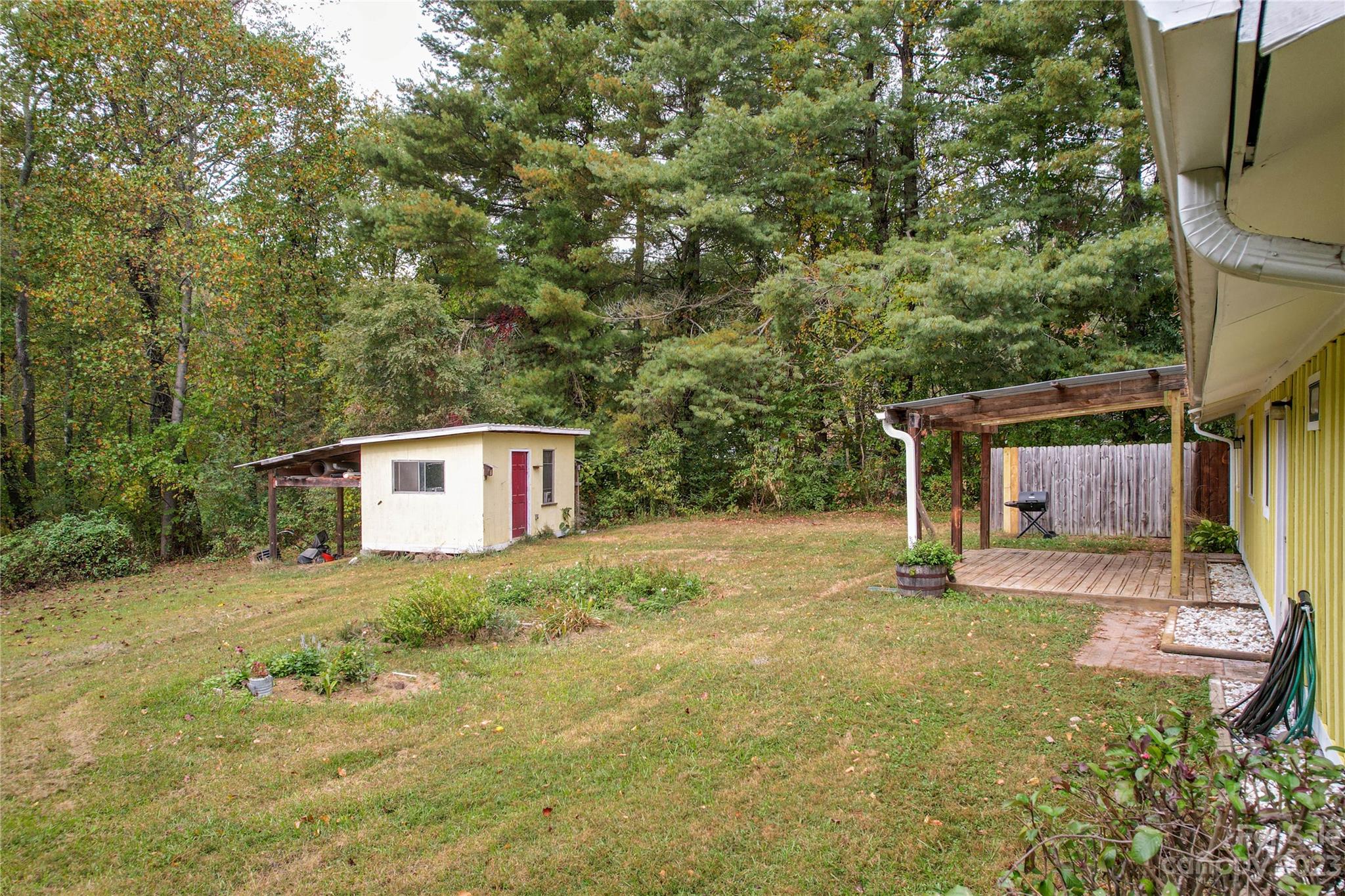 78 Parham Road Leicester, NC 28748 - Photo 27 of 32 Gallery Image 27