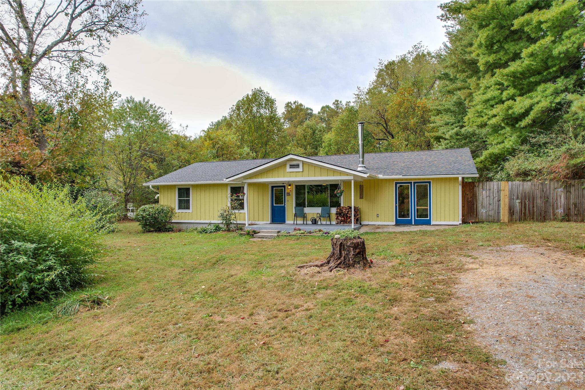 78 Parham Road Leicester, NC 28748 - Photo 3 of 32 Gallery Image 3