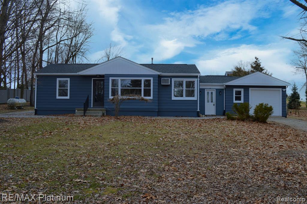8872 Winans Lake Road Brighton, MI 48116 - Photo 1 of 19 Gallery Image 1