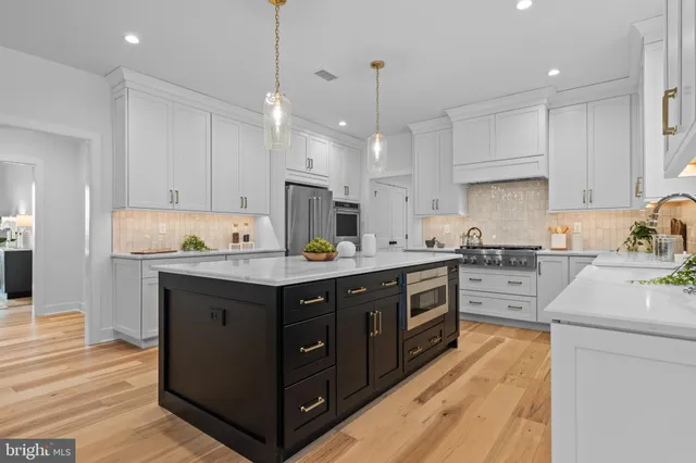 $1,360,109 | 151 Lexington Manor, Glenmoore, PA 19343