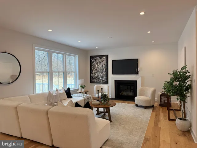 $1,360,109 | 151 Lexington Manor, Glenmoore, PA 19343