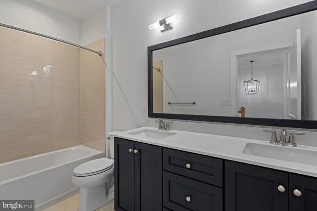 $1,360,109 | 151 Lexington Manor, Glenmoore, PA 19343