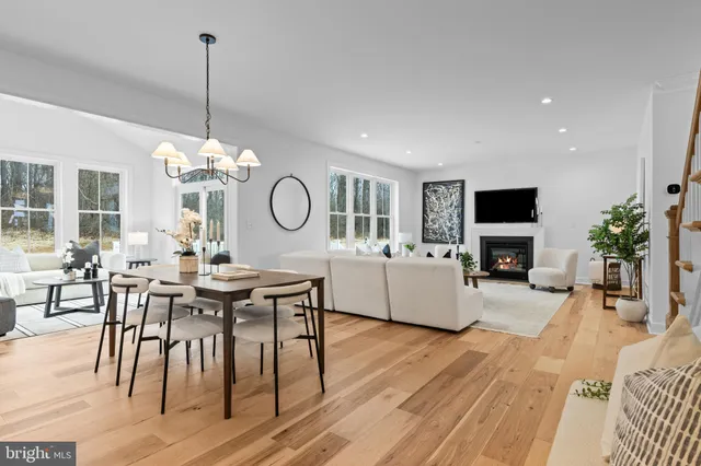 $1,360,109 | 151 Lexington Manor, Glenmoore, PA 19343