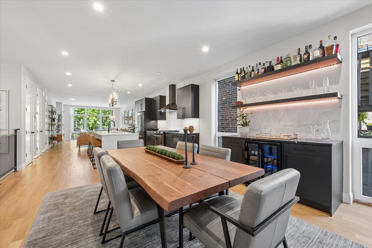 2719 West Haddon Avenue, Unit 1 Chicago, IL 60622 - Photo 4 of 27