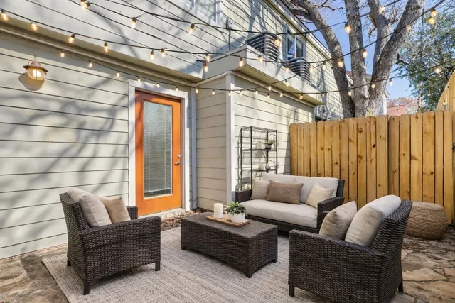 $1,899 | 3601 Menchaca Road, Unit 117, Austin, TX 78704