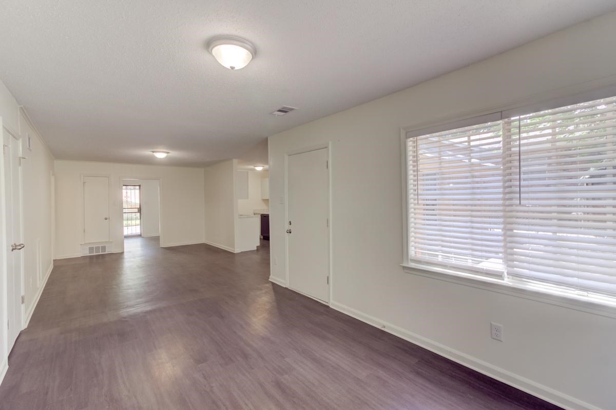 4017 Naylor Road Memphis, TN 38128 - Photo 6 of 20 Gallery Image 6