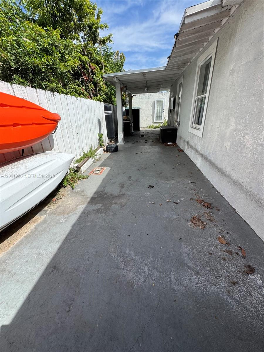 3175 Northwest 27th Street Miami, FL 33142 - Photo 15 of 21