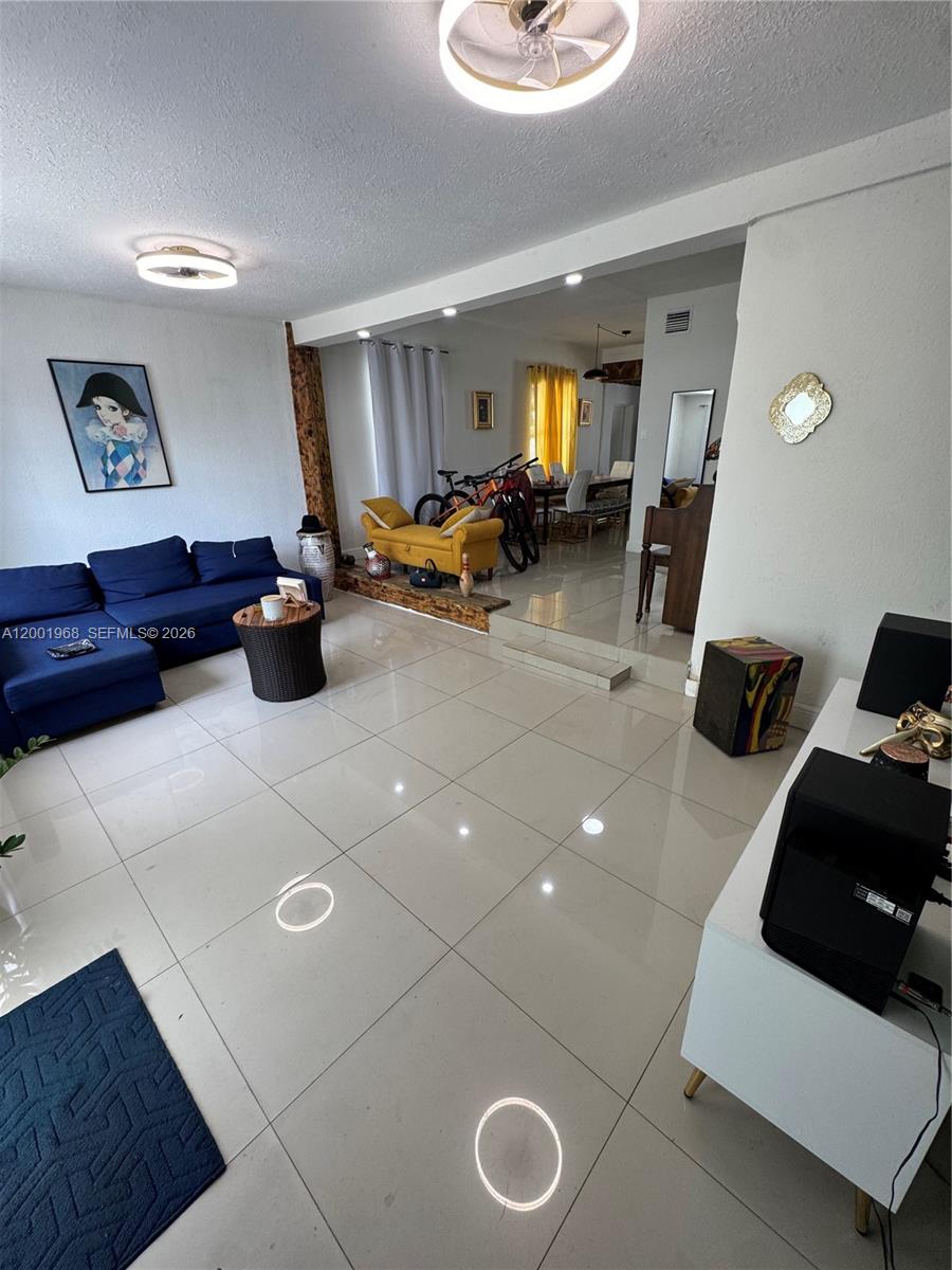 3175 Northwest 27th Street Miami, FL 33142 - Photo 6 of 21