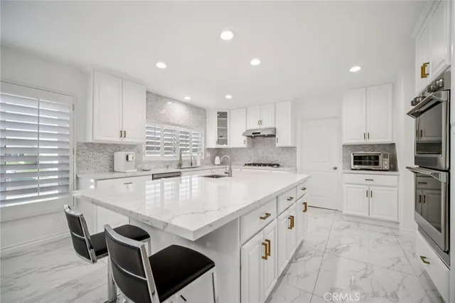 $1,799,950 | 17158 Citronia Street, Northridge, CA 91325