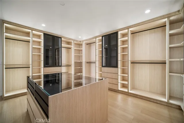 $1,799,950 | 17158 Citronia Street, Northridge, CA 91325