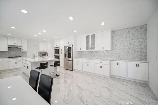 $1,799,950 | 17158 Citronia Street, Northridge, CA 91325
