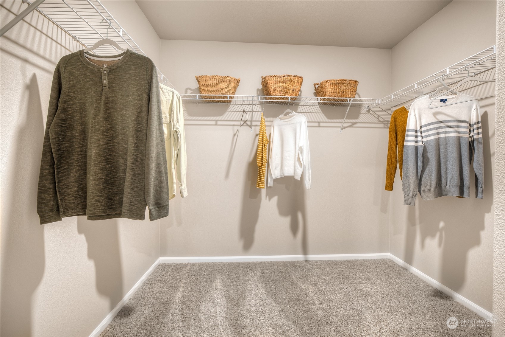 1055 17th Avenue, Unit 177 Sultan, WA 98294 - Photo 10 of 18 a view of walk in closet