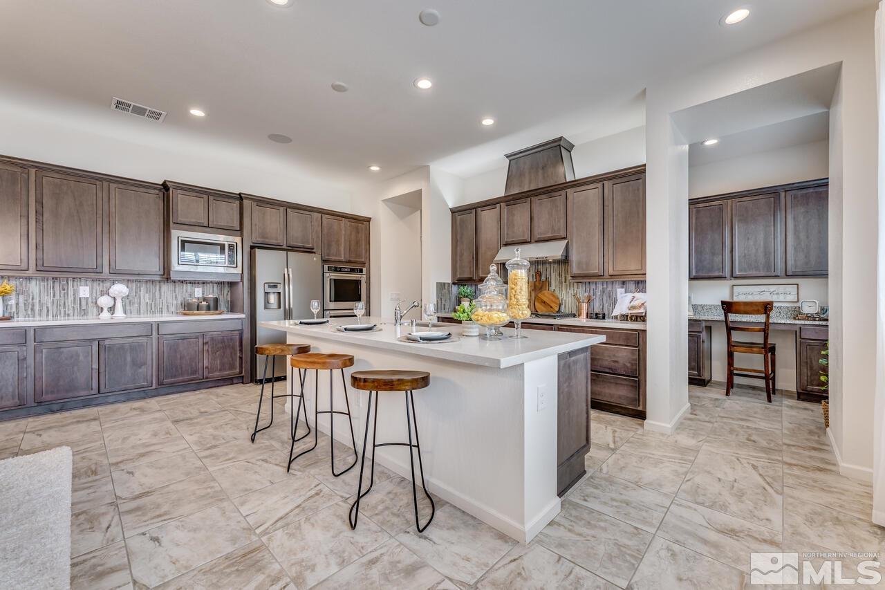 2235 Edgelands Drive Reno, NV 89521 - Photo 14 of 40 Photo 14