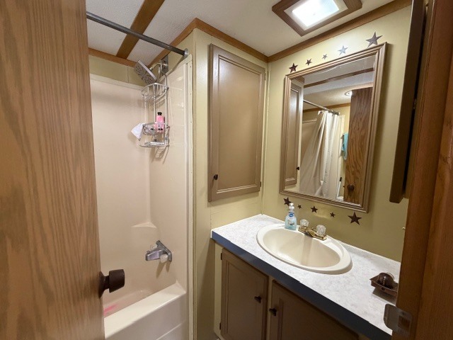 2795 East 28th Road Marseilles, IL 61341 - Photo 24 of 74 a bathroom with a tub sink and mirror