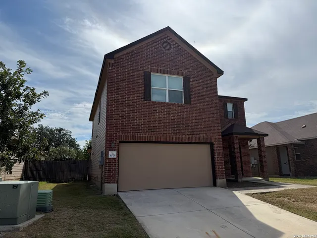 $1,595 | 8014 Blackhawk Pass, San Antonio, TX 78253