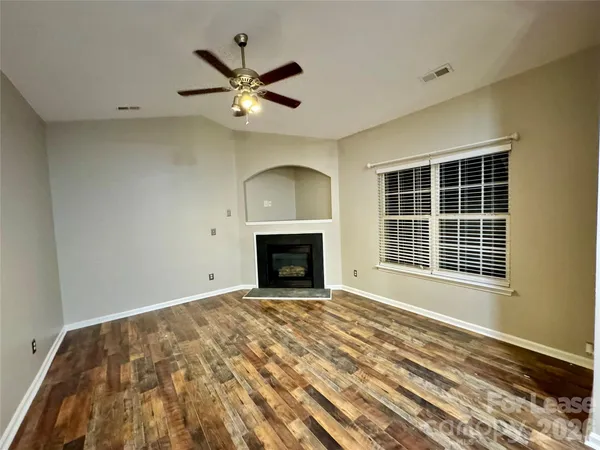 $2,295 | 8734 Arrowhead Pl Lane, Cornelius, NC 28031