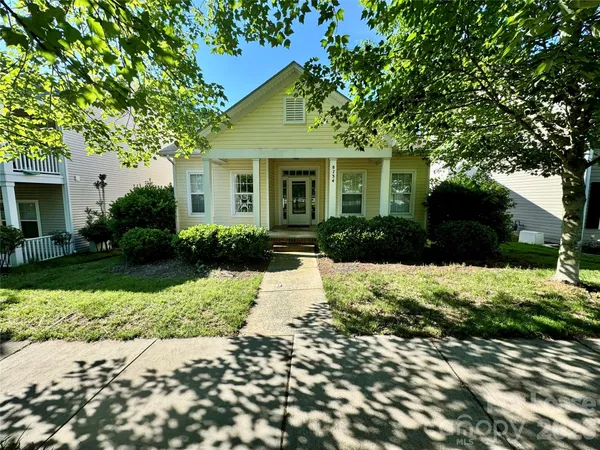 $2,295 | 8734 Arrowhead Pl Lane, Cornelius, NC 28031