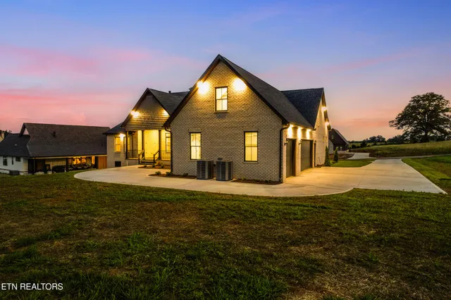 $1,199,900 | 1014 Herbert Drive, Greenback, TN 37742