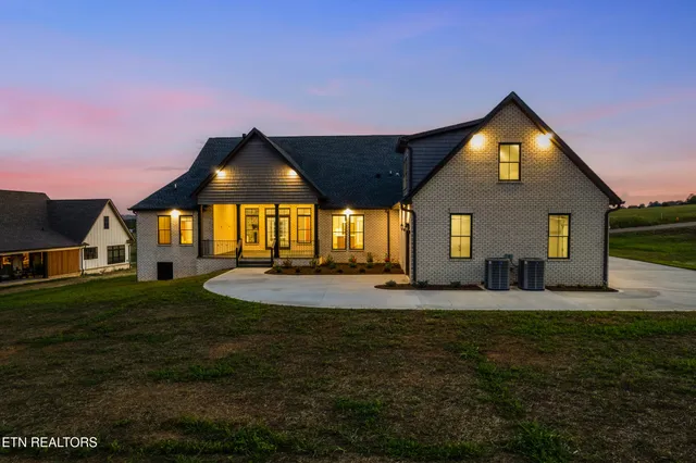 $1,199,900 | 1014 Herbert Drive, Greenback, TN 37742