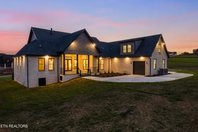 $1,199,900 | 1014 Herbert Drive, Greenback, TN 37742