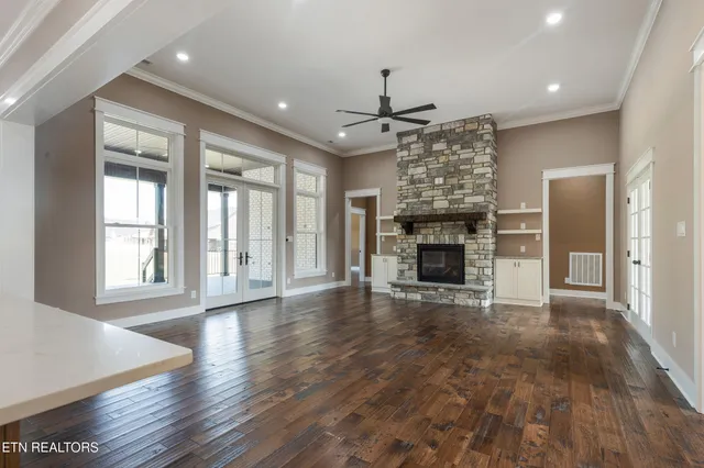 $1,199,900 | 1014 Herbert Drive, Greenback, TN 37742