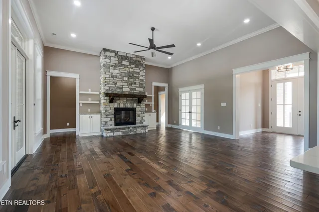 $1,199,900 | 1014 Herbert Drive, Greenback, TN 37742