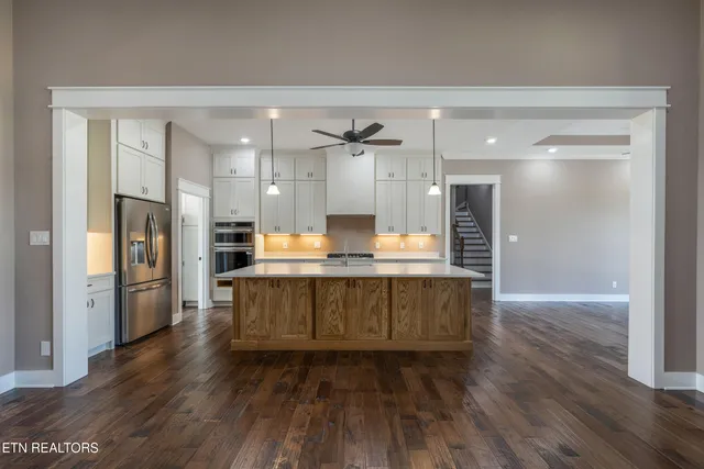 $1,199,900 | 1014 Herbert Drive, Greenback, TN 37742