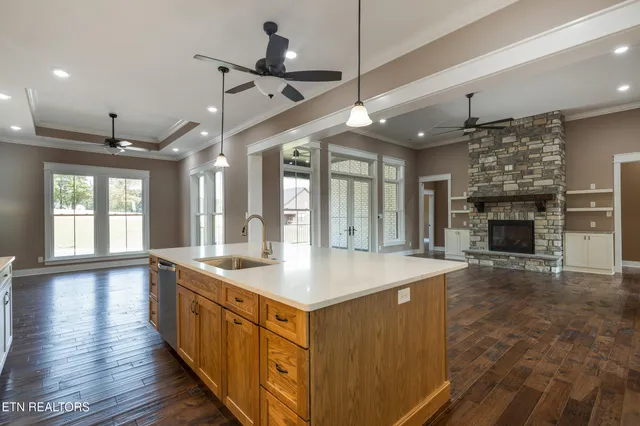 $1,199,900 | 1014 Herbert Drive, Greenback, TN 37742