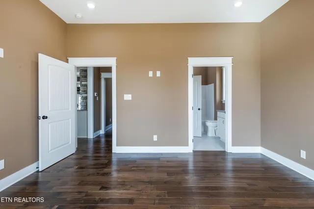 $1,199,900 | 1014 Herbert Drive, Greenback, TN 37742