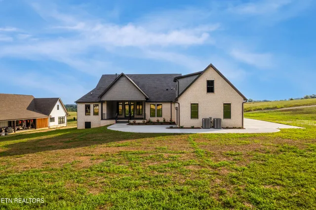 $1,199,900 | 1014 Herbert Drive, Greenback, TN 37742