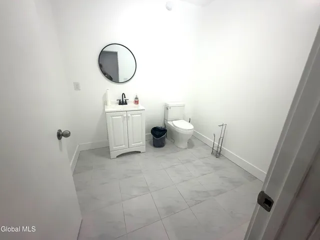 $1,300 | 5 Broadway, Unit 212, Troy, NY 12180