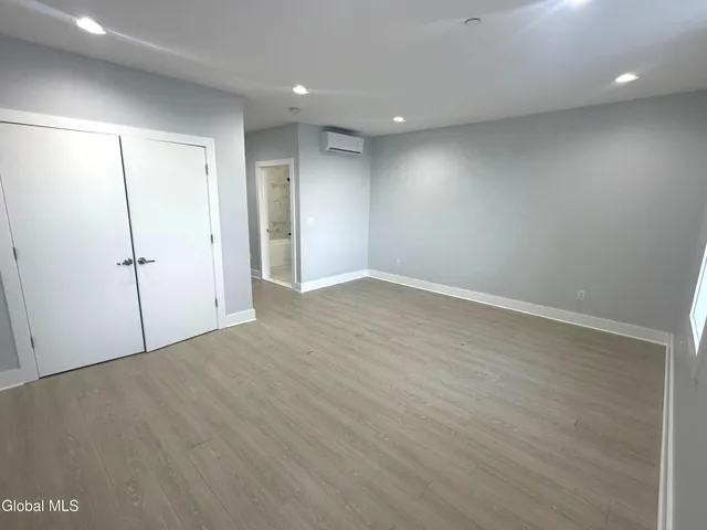 $1,300 | 5 Broadway, Unit 212, Troy, NY 12180