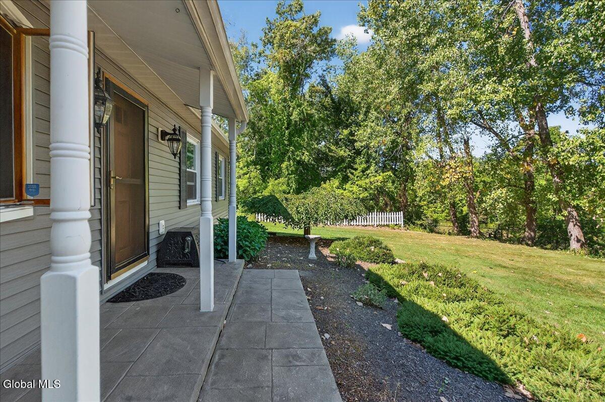 290 Plank Road Brunswick, NY 12182 - Photo 2 of 25 2