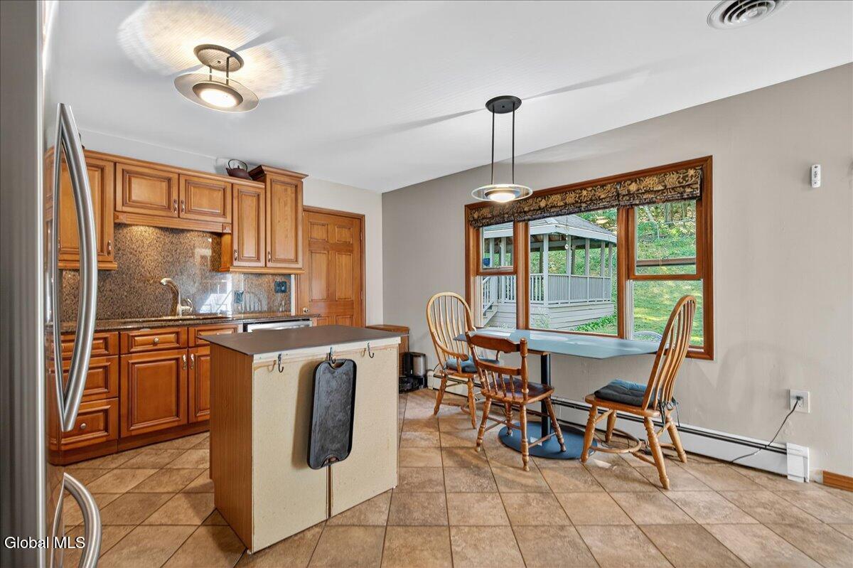 290 Plank Road Brunswick, NY 12182 - Photo 6 of 25 6