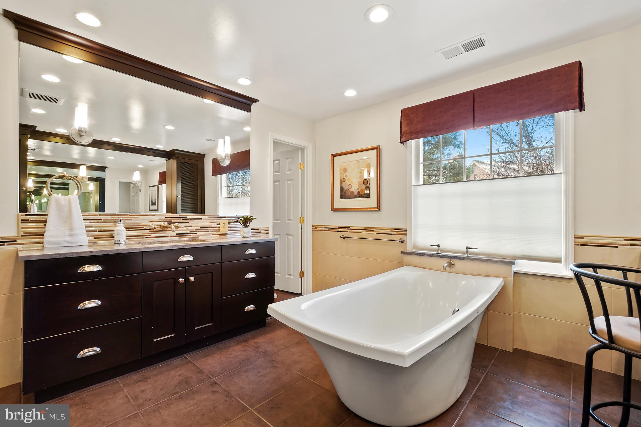 10 Meyer Point Court Potomac, MD 20854 - Photo 34 of 58